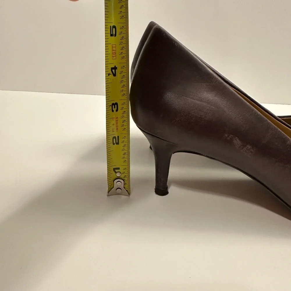 Coach Lauri Pointed-Toe Pumps Size 8.5